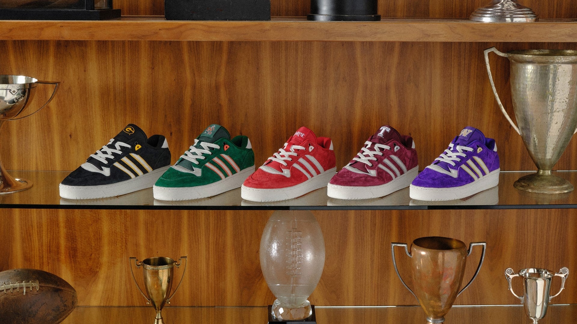 Adidas Sneakers